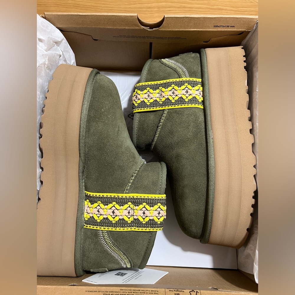 New UGG Classic Ultra Mini Platform 'Braid - Burnt Olive'